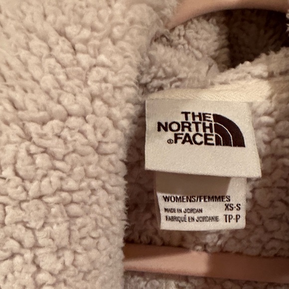The North Face Teddy Jacket - Picture 2 of 3